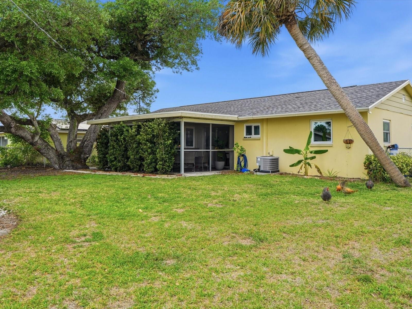 755 HARTFORD DR NW, PORT CHARLOTTE, FL — photo 24