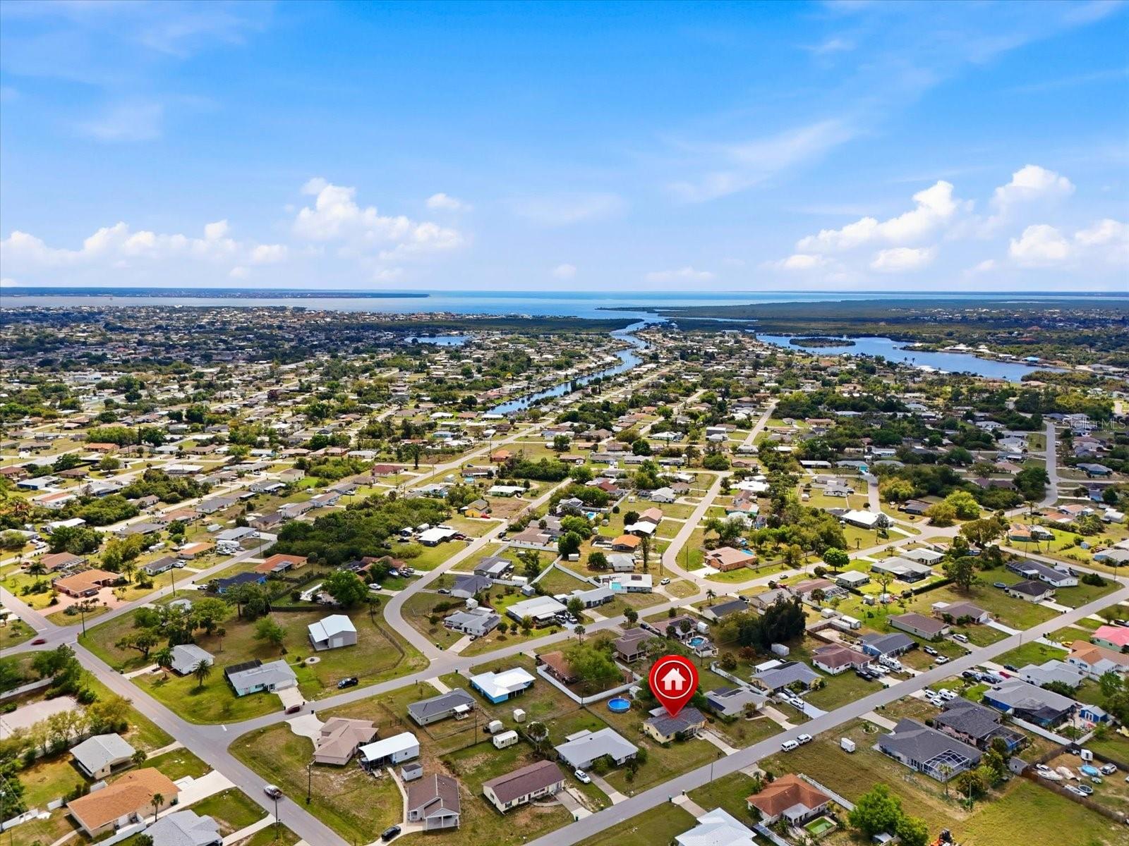 755 HARTFORD DR NW, PORT CHARLOTTE, FL — photo 27
