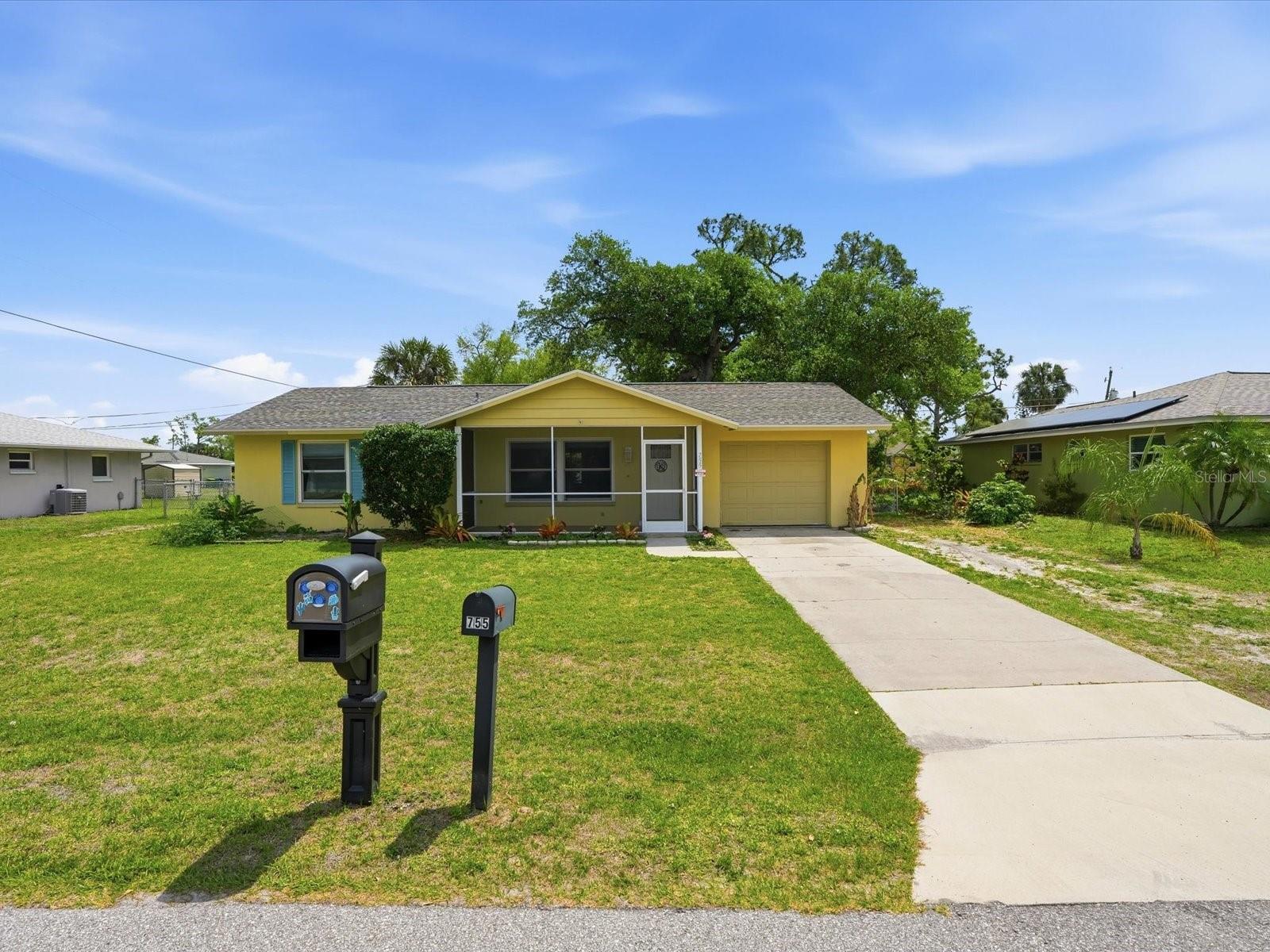 755 HARTFORD DR NW, PORT CHARLOTTE, FL — photo 29