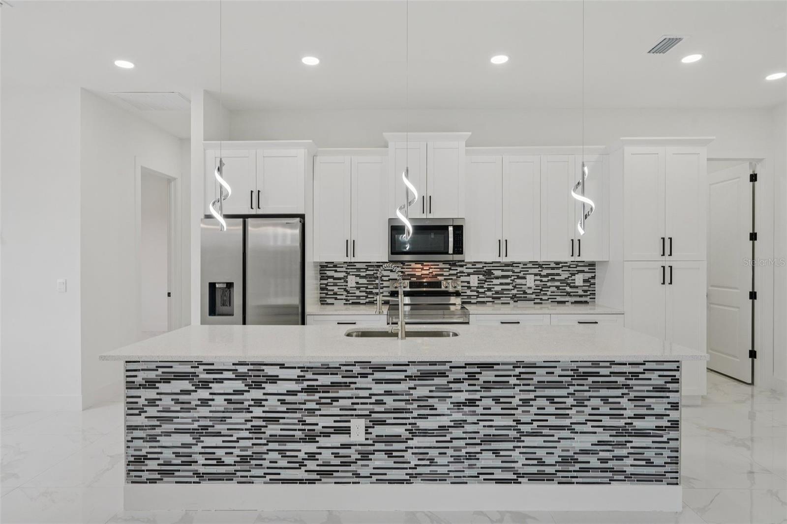 12 SE 17TH AVE, CAPE CORAL, FL — photo 16