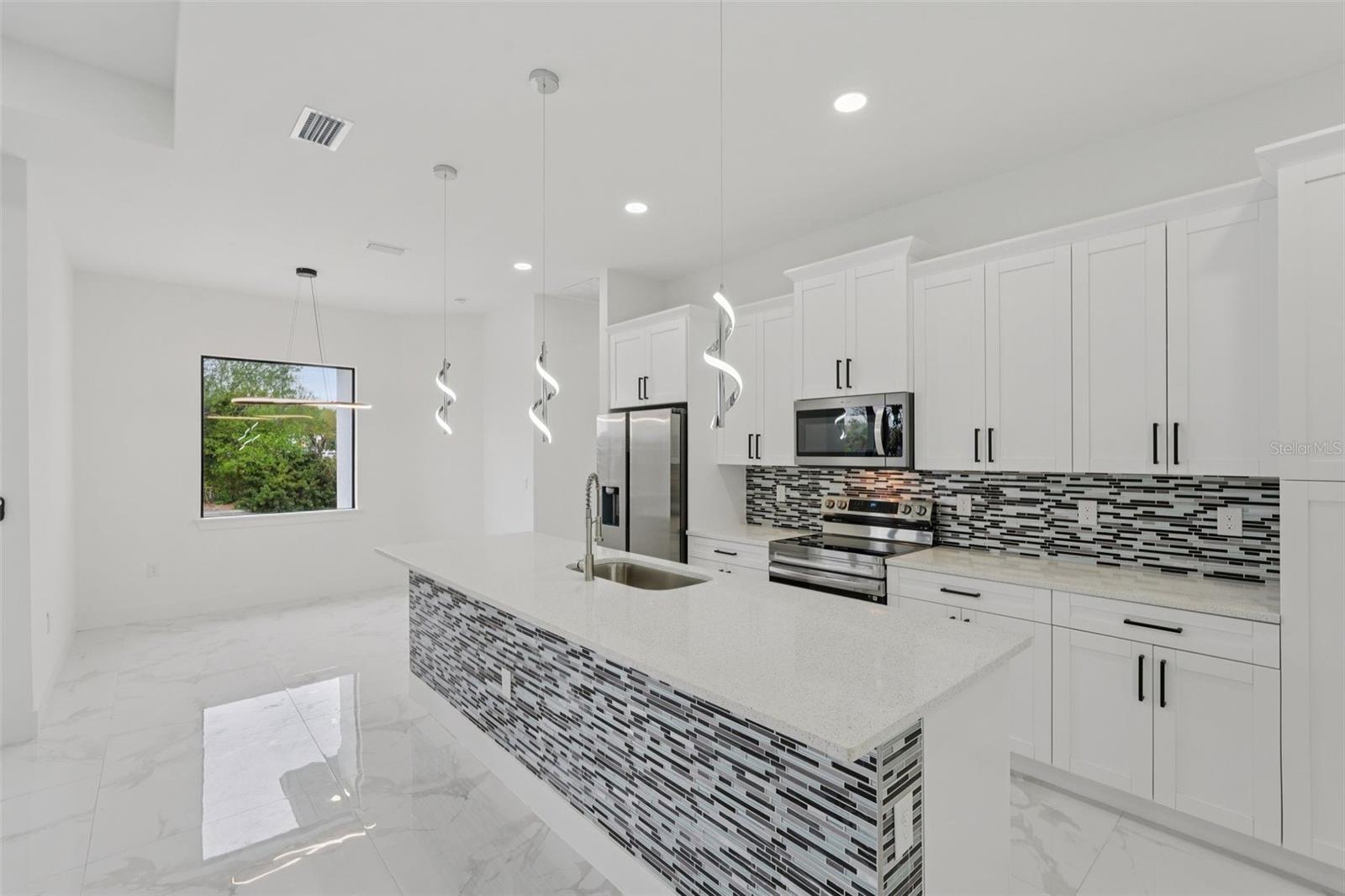 12 SE 17TH AVE, CAPE CORAL, FL — photo 17