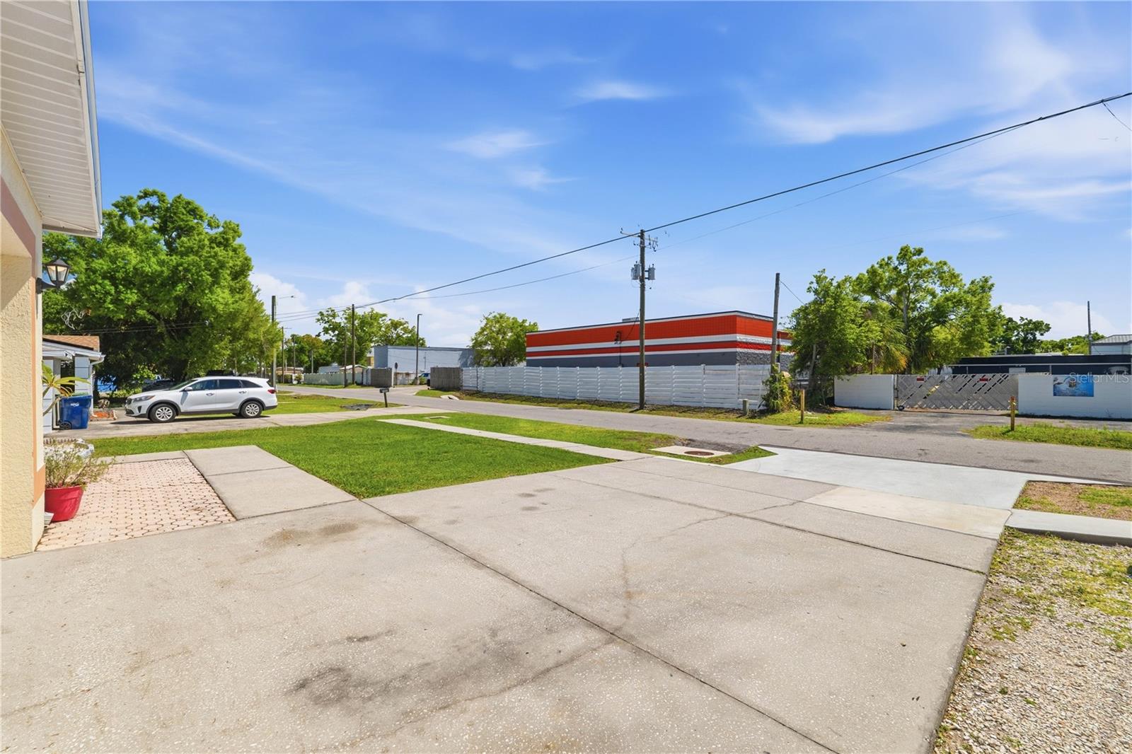 1907 W MOHAWK AVE, TAMPA, FL — photo 37
