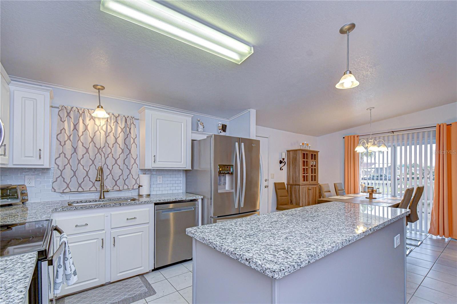 37232 NEUKOM AVE, ZEPHYRHILLS, FL — photo 9