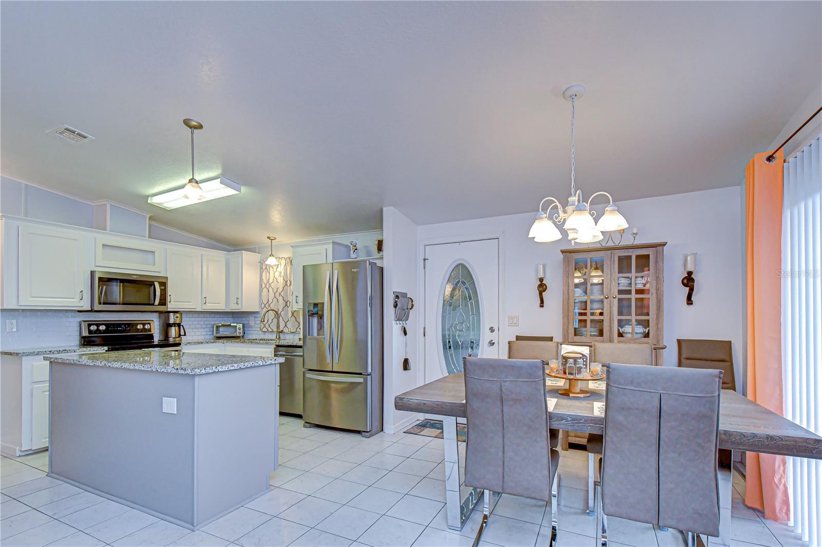 37232 NEUKOM AVE, ZEPHYRHILLS, FL — photo 11