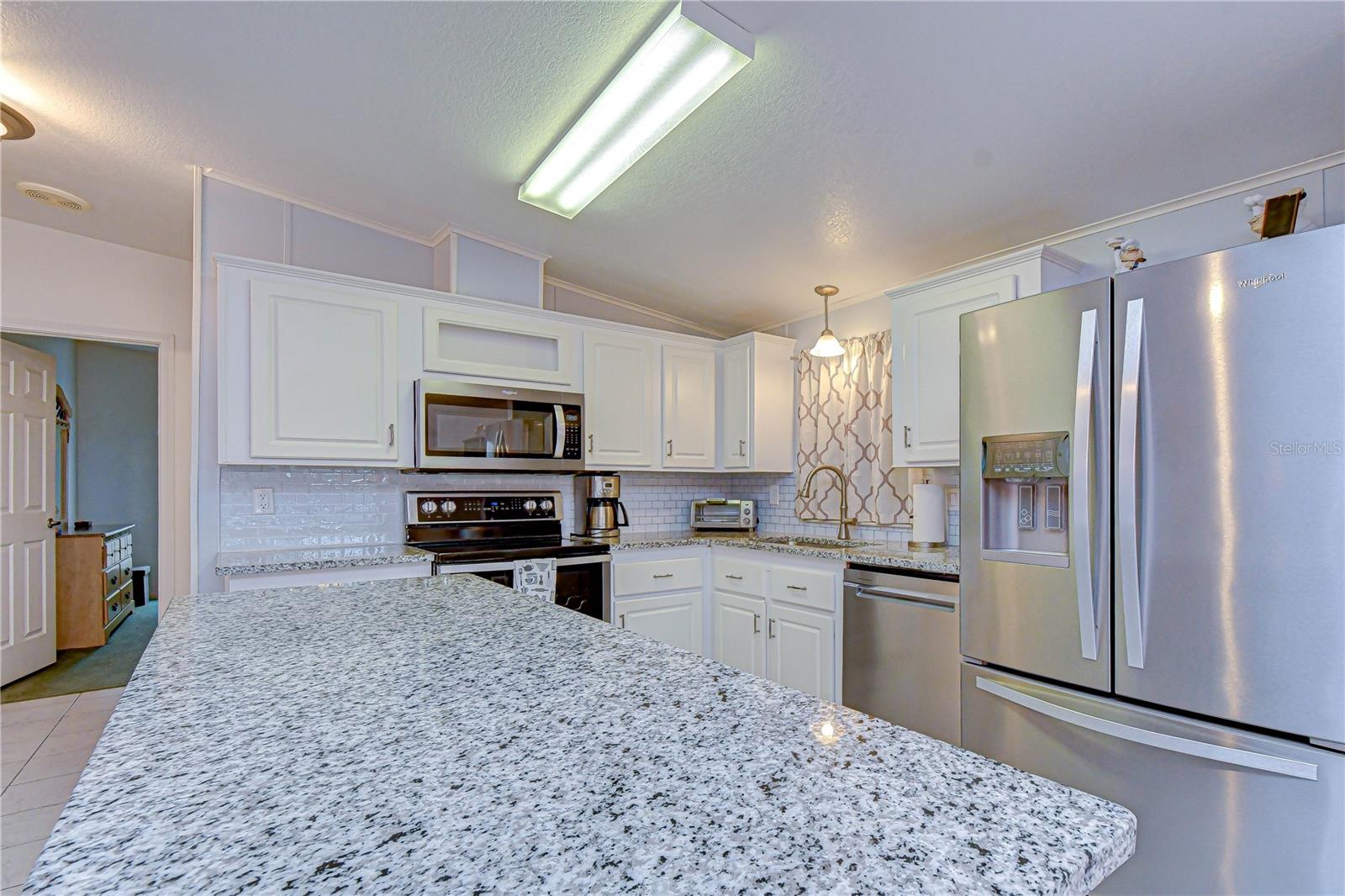 37232 NEUKOM AVE, ZEPHYRHILLS, FL — photo 14
