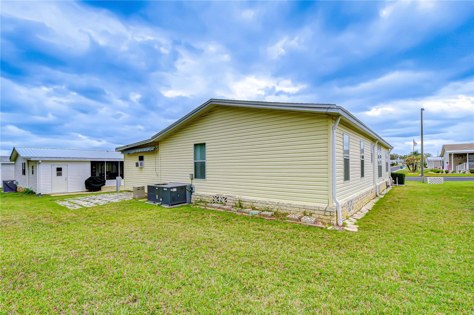 37232 NEUKOM AVE, ZEPHYRHILLS, FL — photo 41