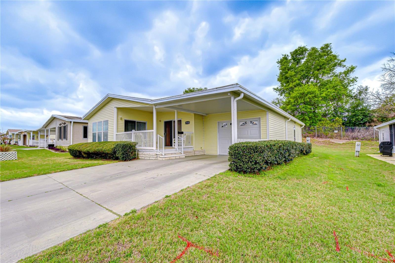 37232 NEUKOM AVE, ZEPHYRHILLS, FL — photo 43