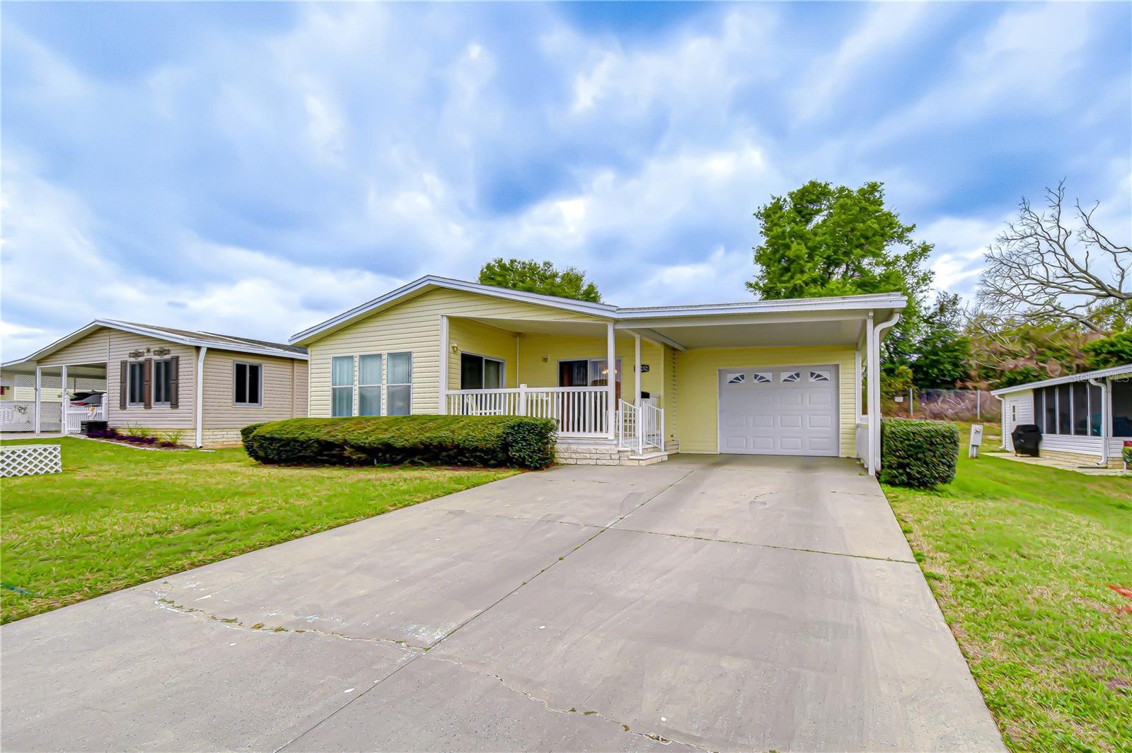 37232 NEUKOM AVE, ZEPHYRHILLS, FL — photo 44