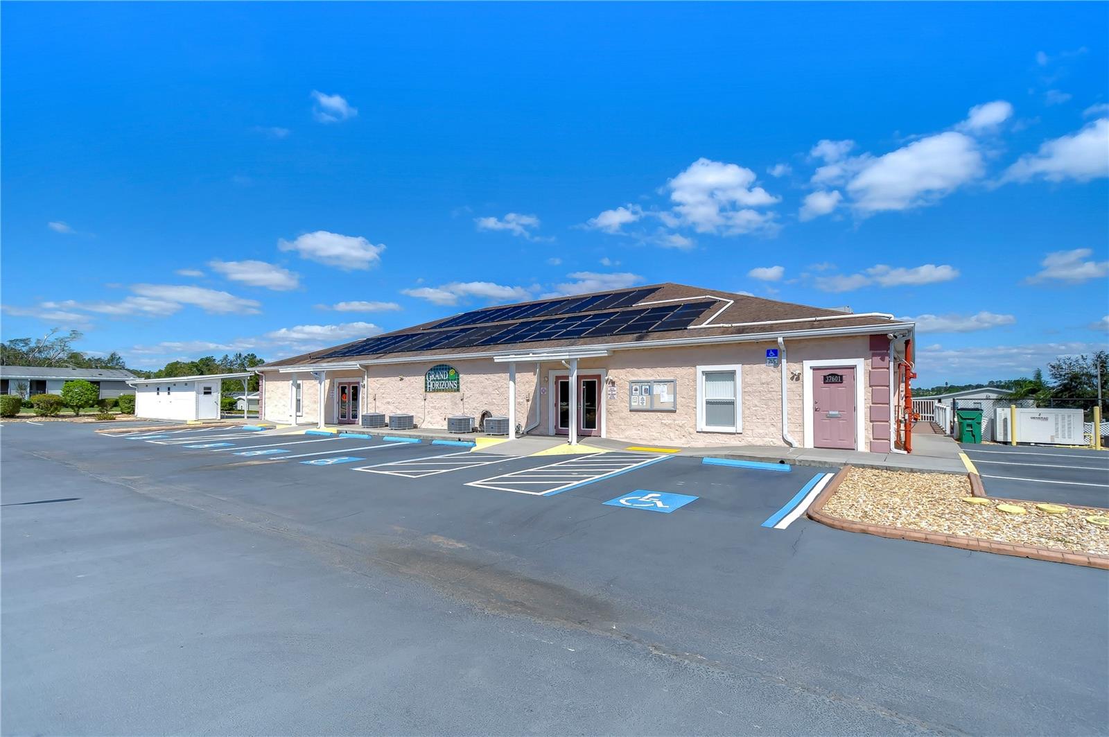37232 NEUKOM AVE, ZEPHYRHILLS, FL — photo 57