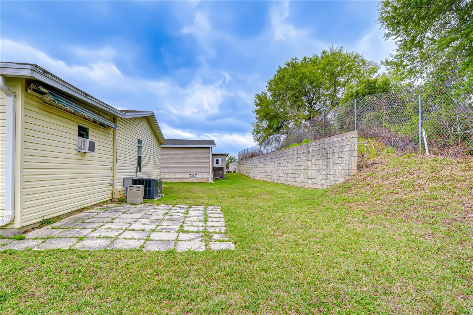 37232 NEUKOM AVE, ZEPHYRHILLS, FL — photo 62