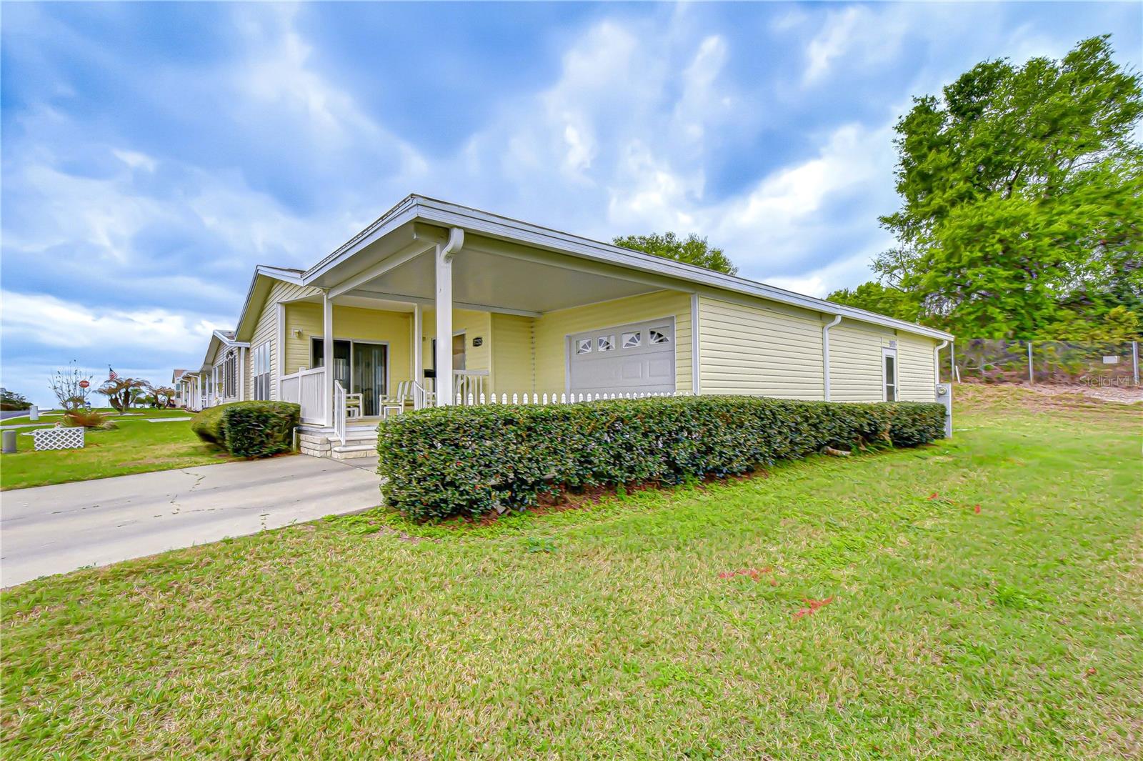 37232 NEUKOM AVE, ZEPHYRHILLS, FL — photo 63