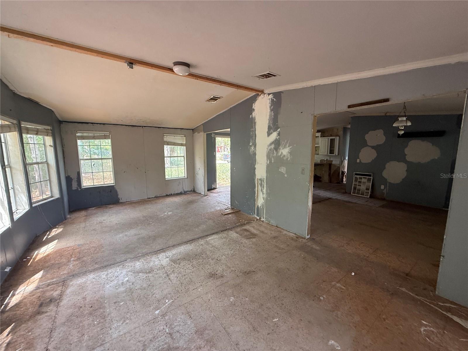 5756 NE 165TH TERRACE RD, SILVER SPRINGS, FL — photo 15