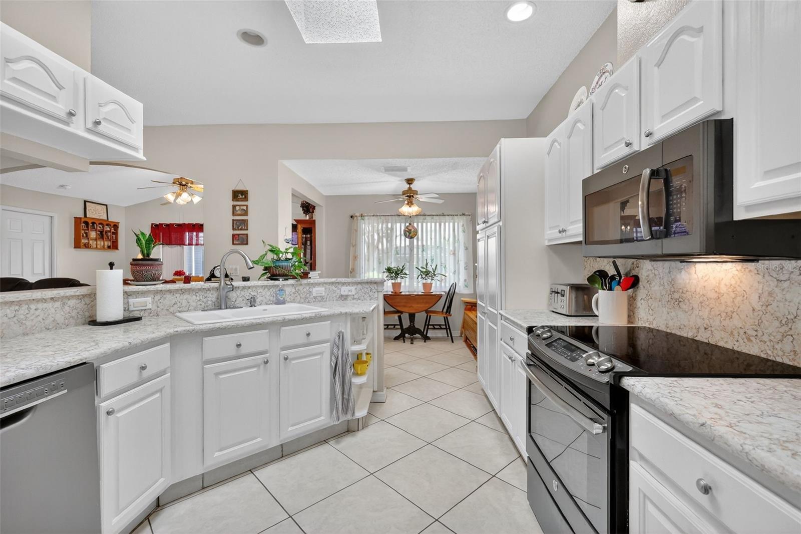 21811 KING HENRY AVE, LEESBURG, FL — photo 60