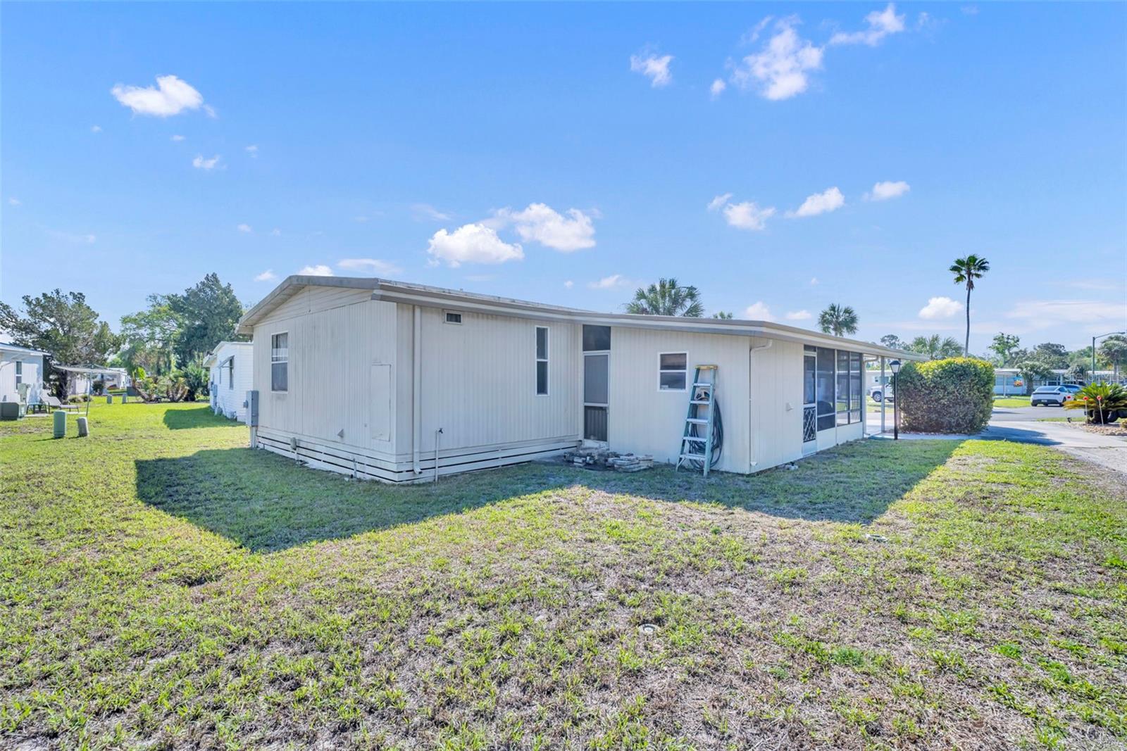 180 PARADISE N, LEESBURG, FL — photo 51