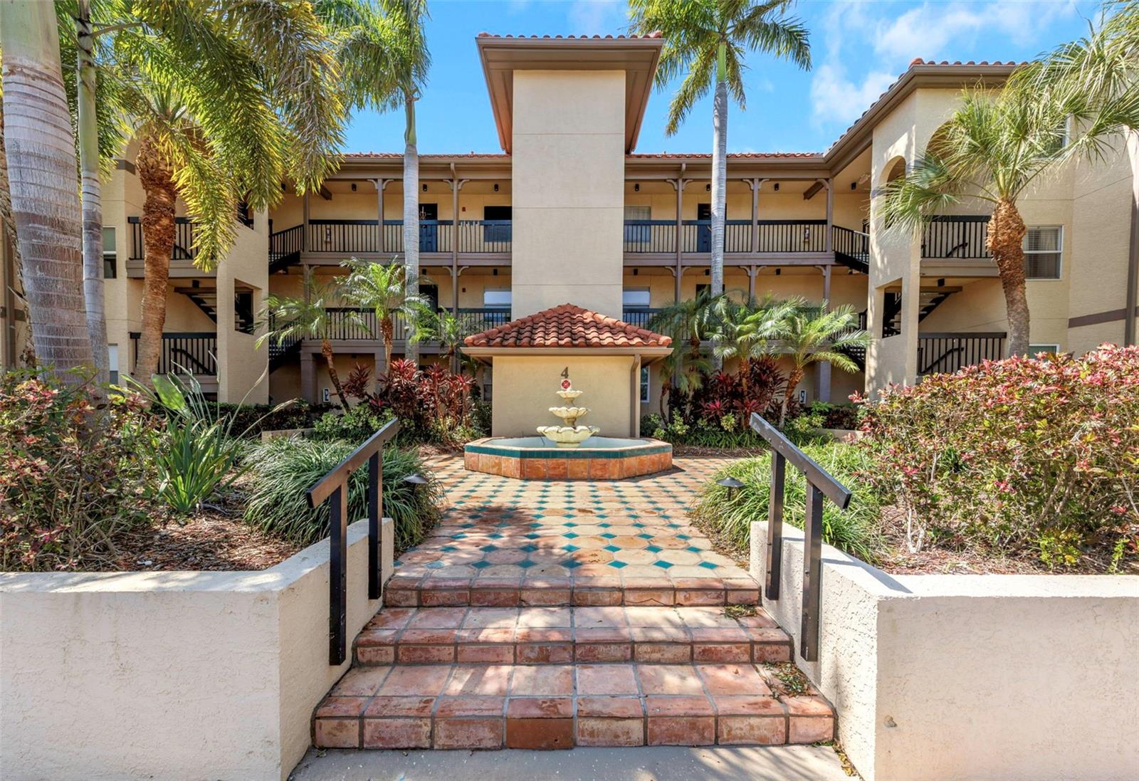 2400 FEATHER SOUND DR #412, CLEARWATER, FL