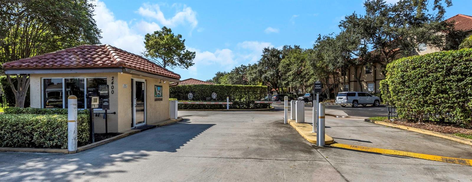 2400 FEATHER SOUND DR #412, CLEARWATER, FL — photo 3