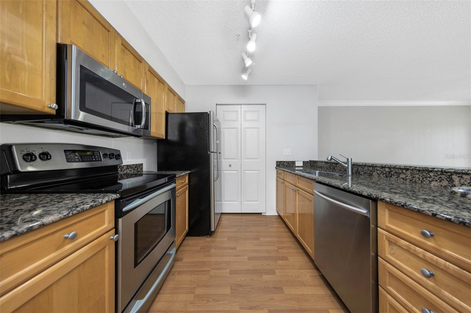 2400 FEATHER SOUND DR #412, CLEARWATER, FL — photo 14