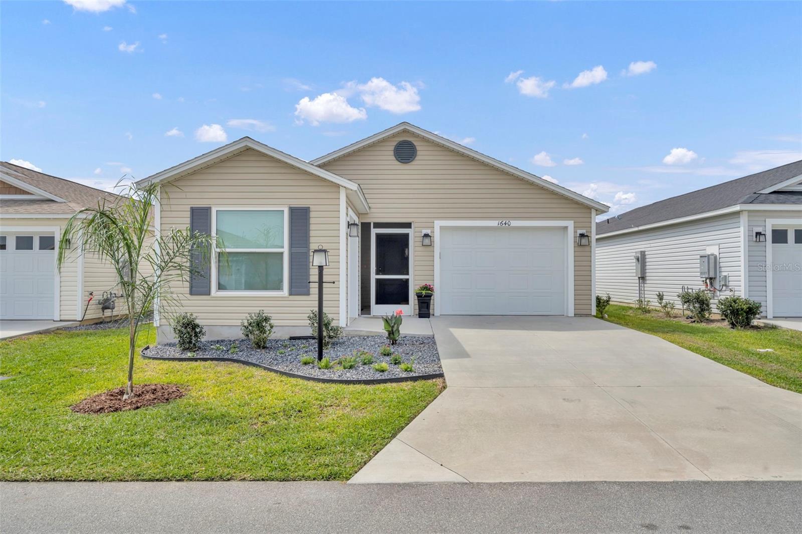 1640 OLIVIA TER, THE VILLAGES, FL — photo 4