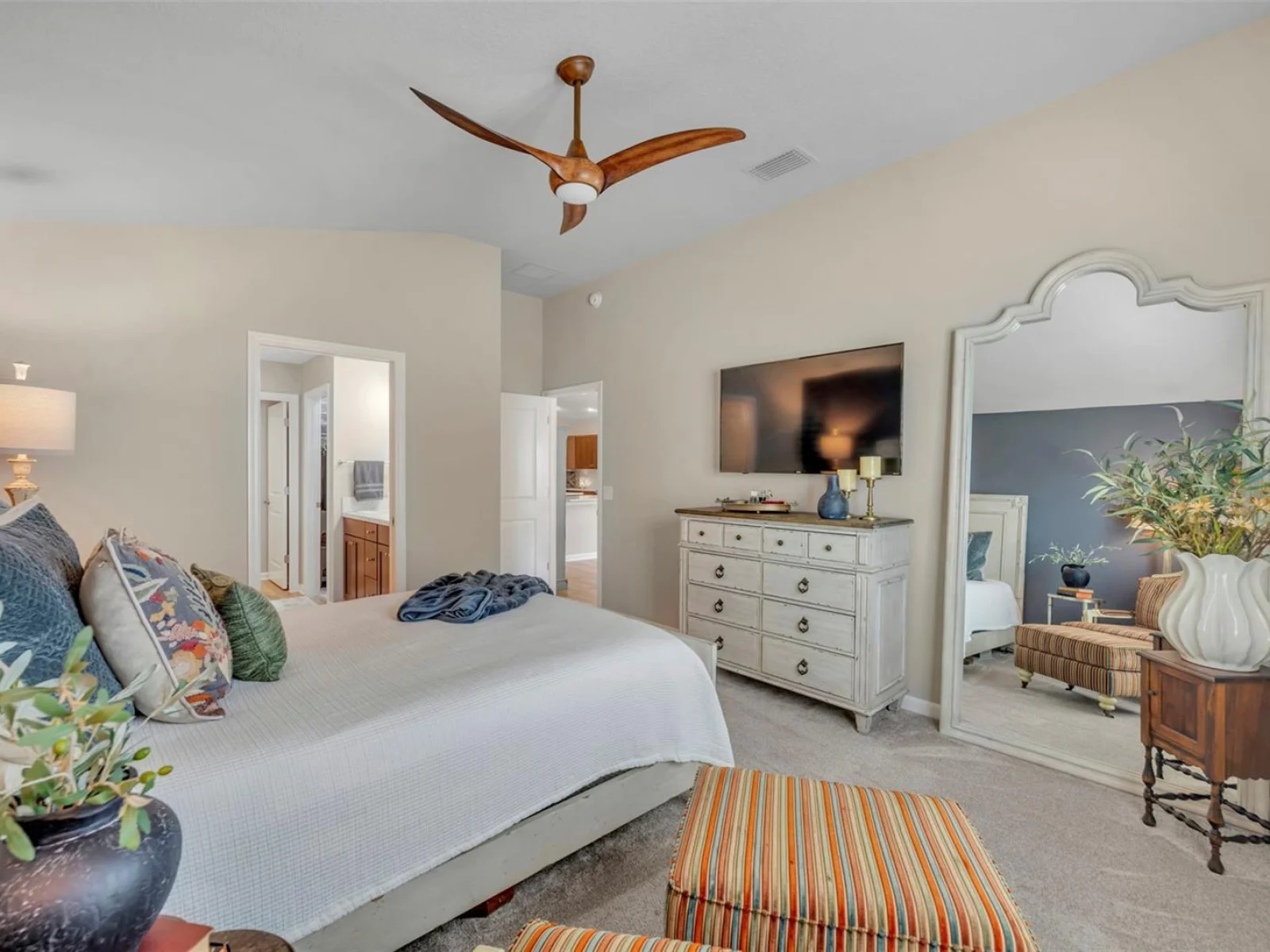 1640 OLIVIA TER, THE VILLAGES, FL — photo 42