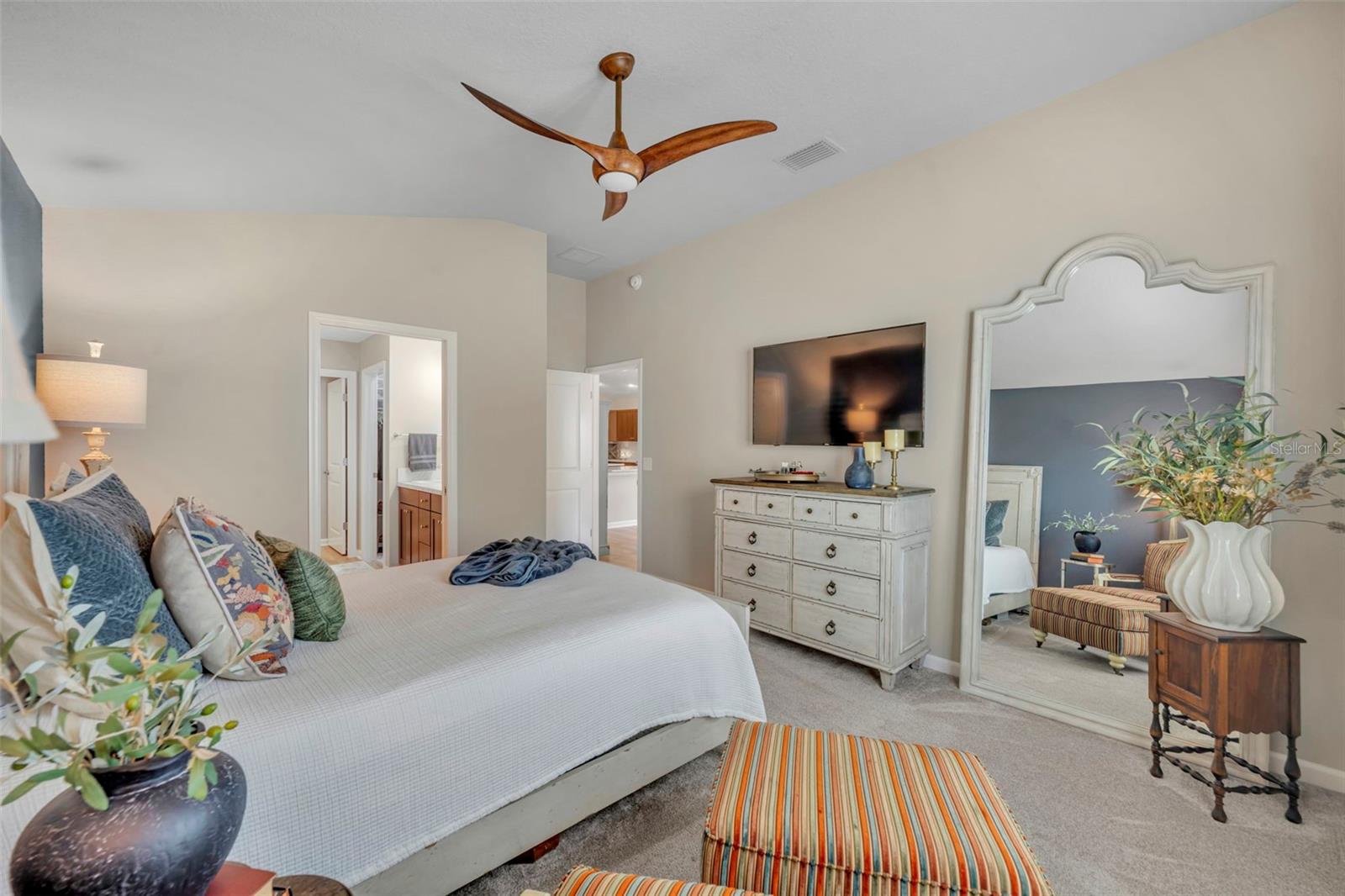 1640 OLIVIA TER, THE VILLAGES, FL — photo 41