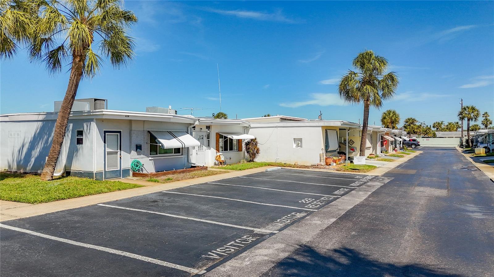 250 ROSERY RD NW #228, LARGO, FL — photo 2