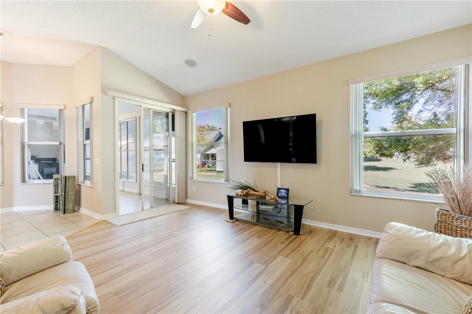 2710 AUTUMN LN, EUSTIS, FL — photo 27