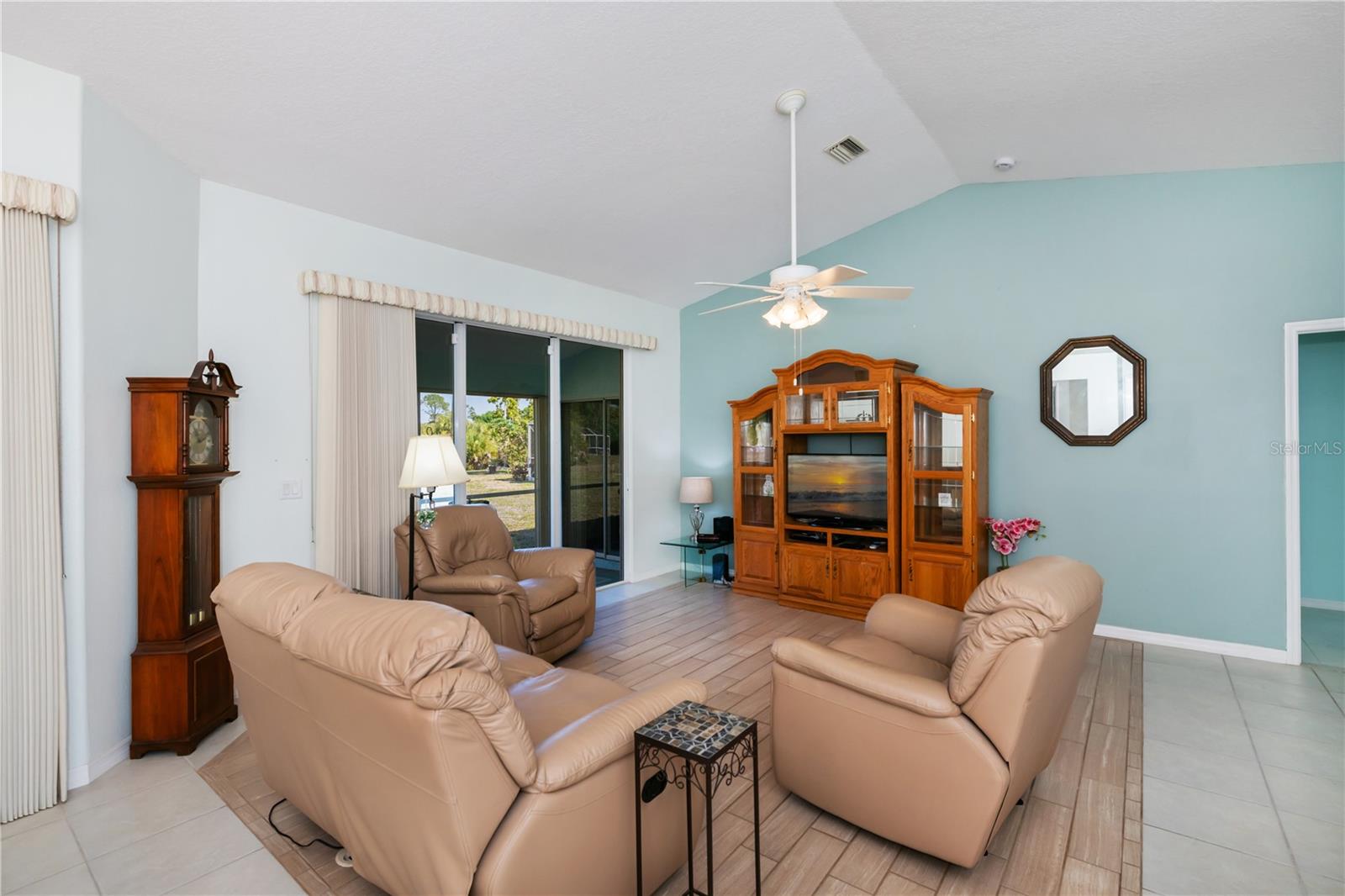 409 BOUNDARY BLVD, ROTONDA WEST, FL — photo 16