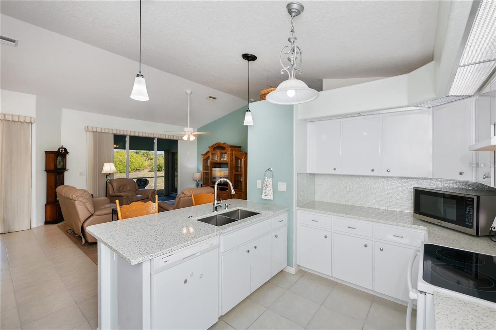 409 BOUNDARY BLVD, ROTONDA WEST, FL — photo 11