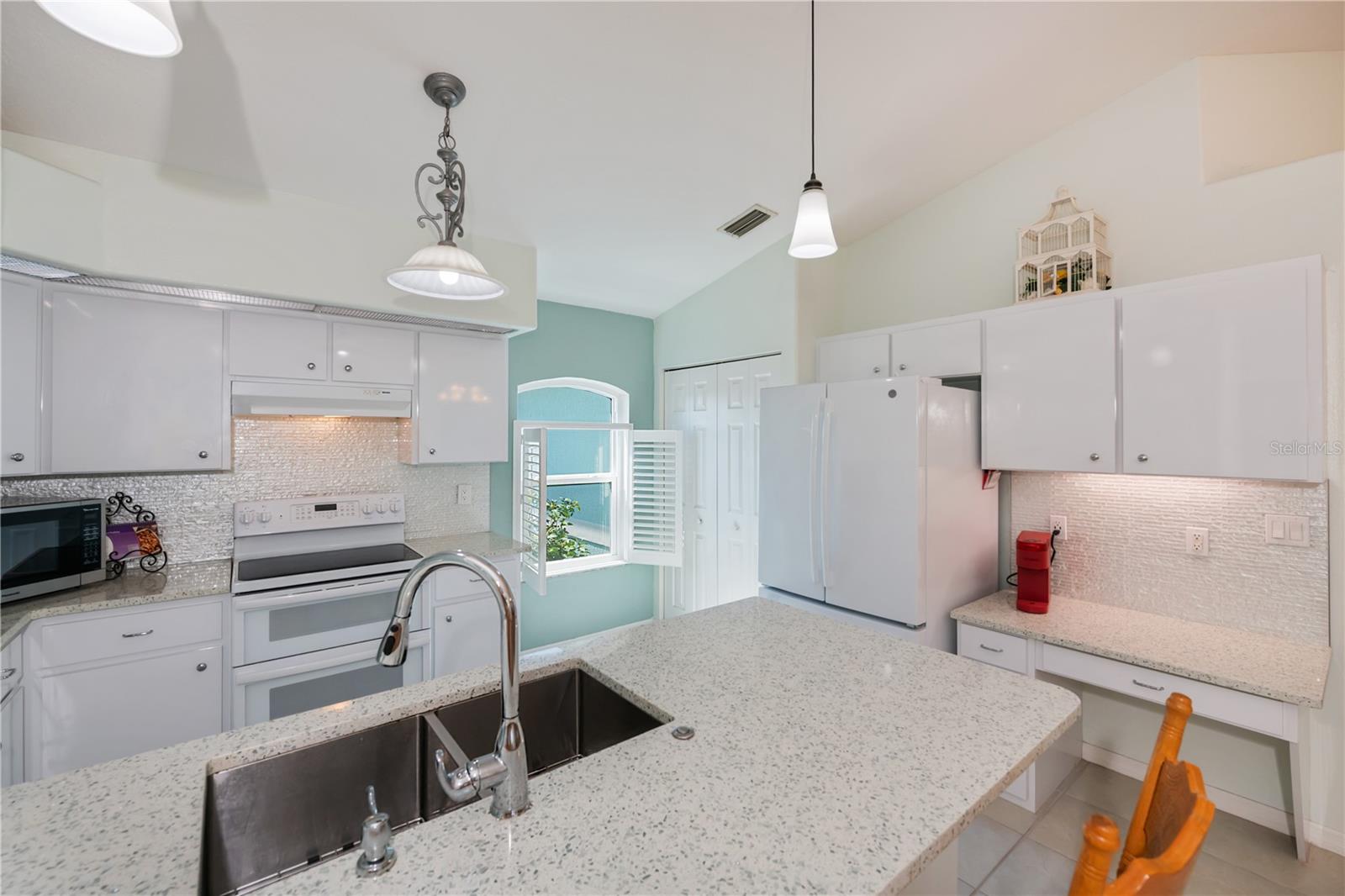 409 BOUNDARY BLVD, ROTONDA WEST, FL — photo 14