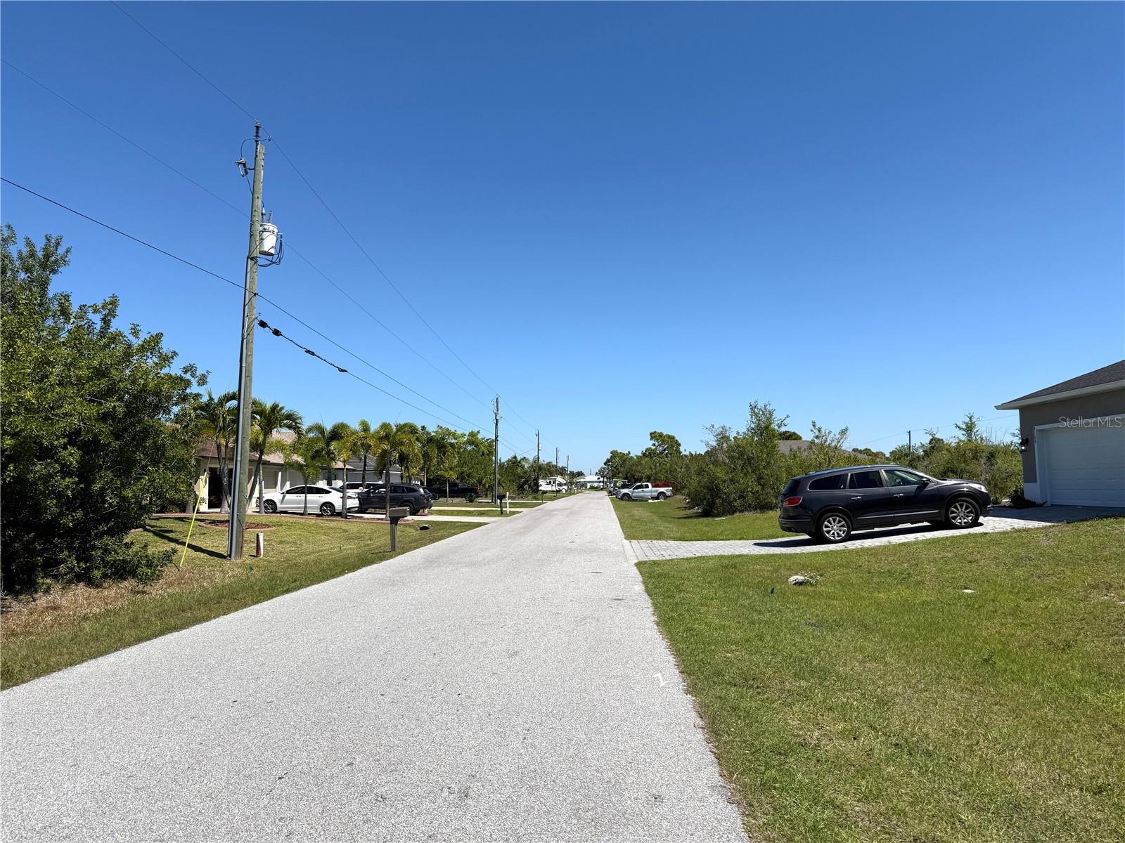 9180 SPRING CIR, PORT CHARLOTTE, FL — photo 2