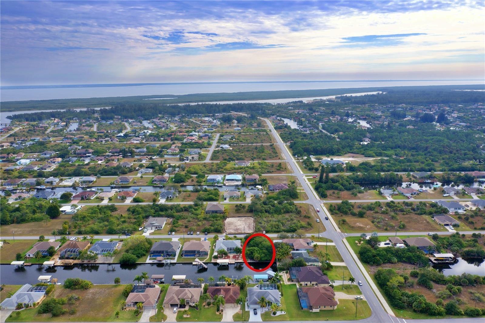 9180 SPRING CIR, PORT CHARLOTTE, FL — photo 9