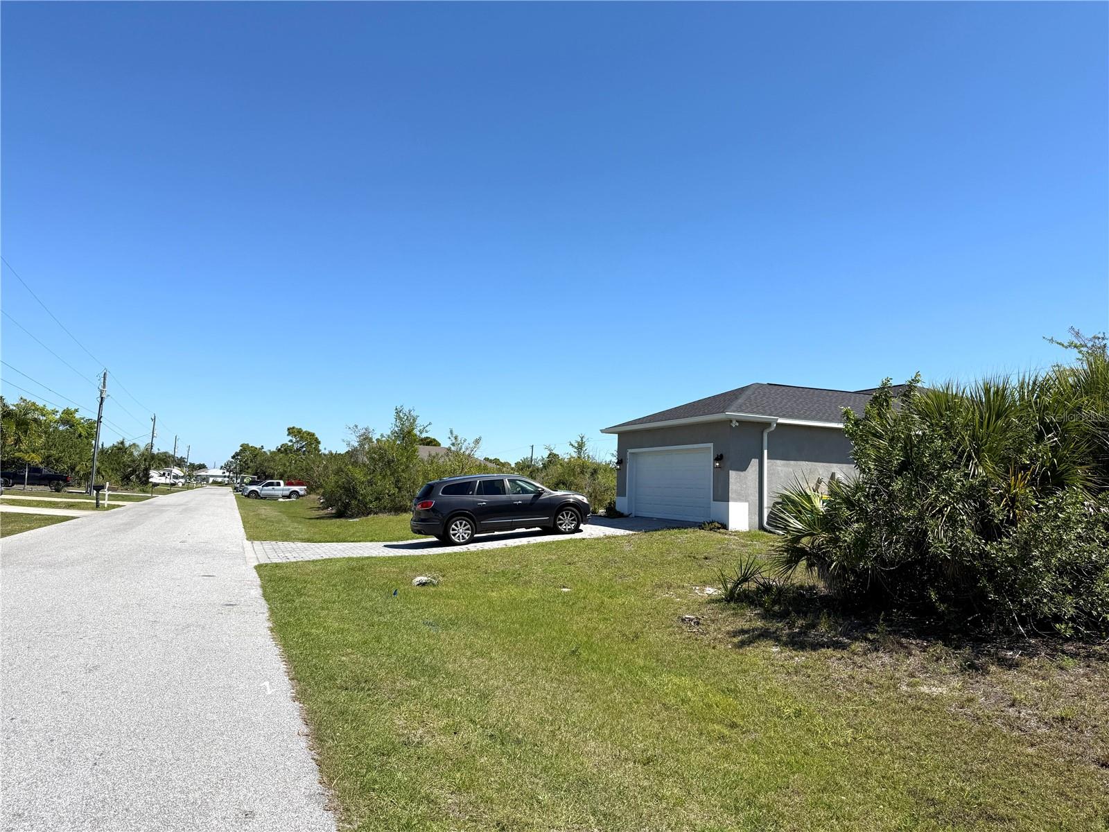9180 SPRING CIR, PORT CHARLOTTE, FL — photo 10