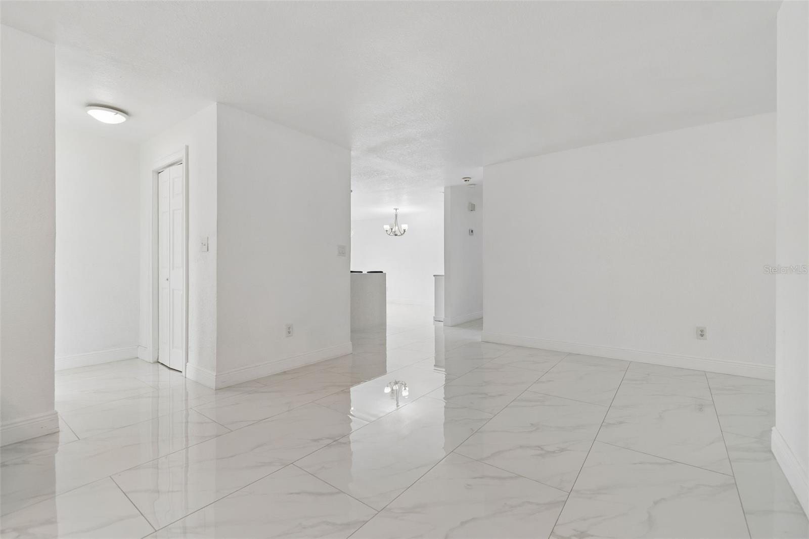 5803 TAMPA SHORES BLVD, TAMPA, FL — photo 15
