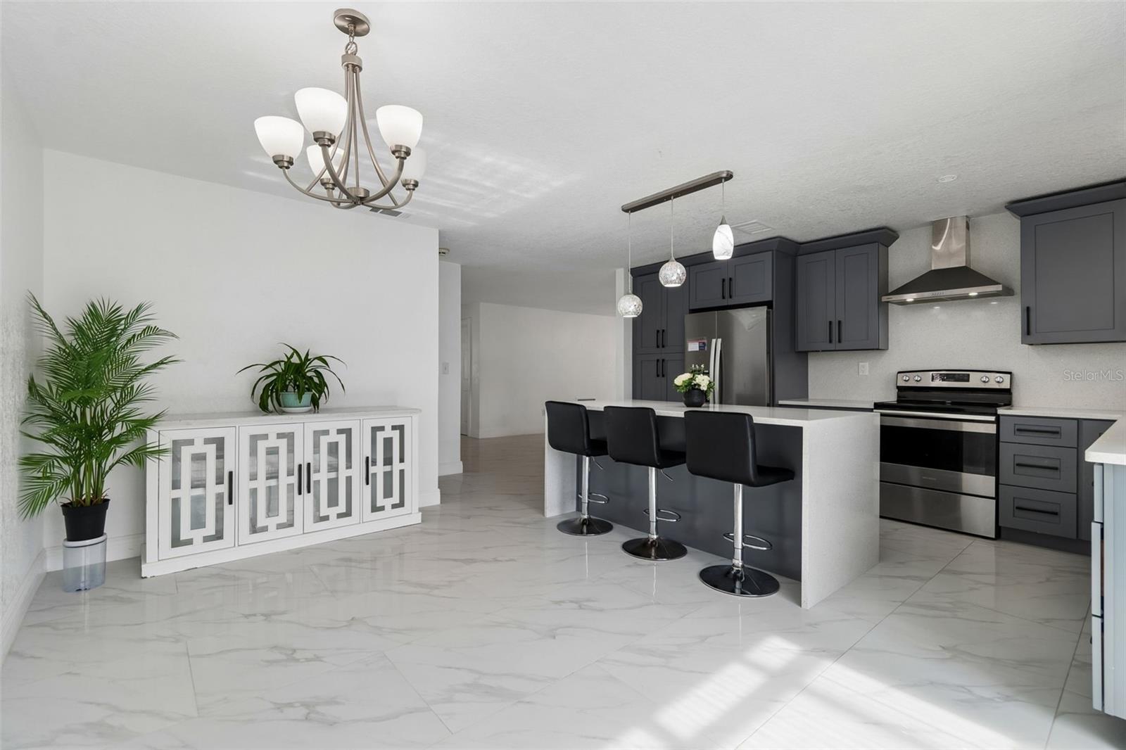 5803 TAMPA SHORES BLVD, TAMPA, FL — photo 5