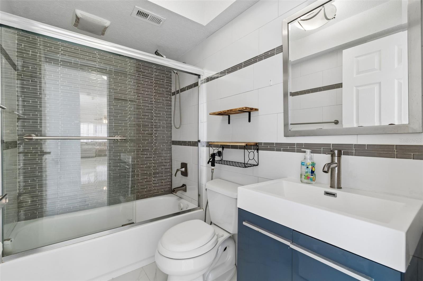 5803 TAMPA SHORES BLVD, TAMPA, FL — photo 25