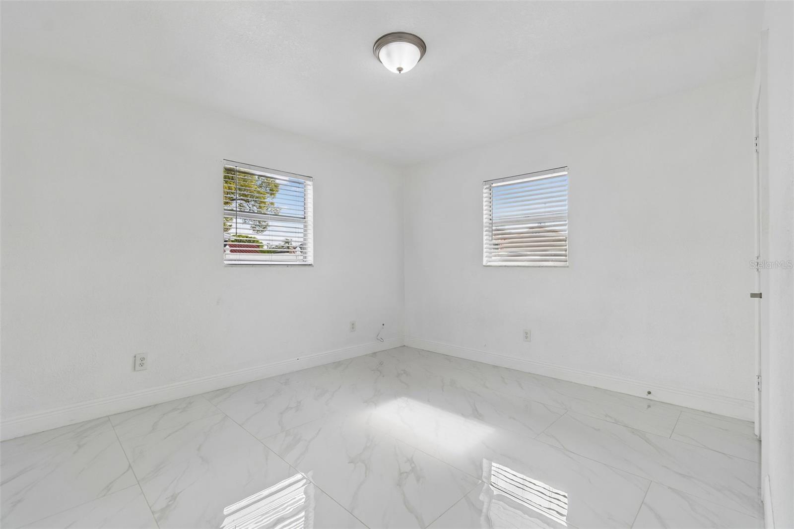 5803 TAMPA SHORES BLVD, TAMPA, FL — photo 17