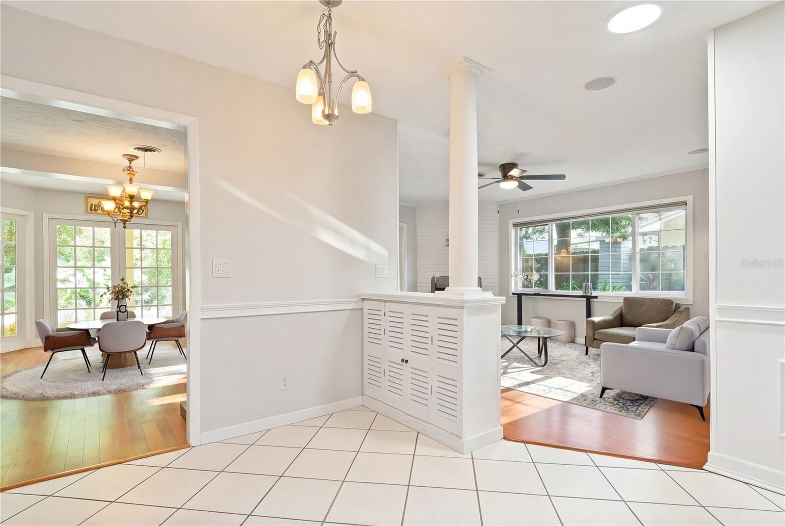 2102 W KYRA DR, TAMPA, FL — photo 17