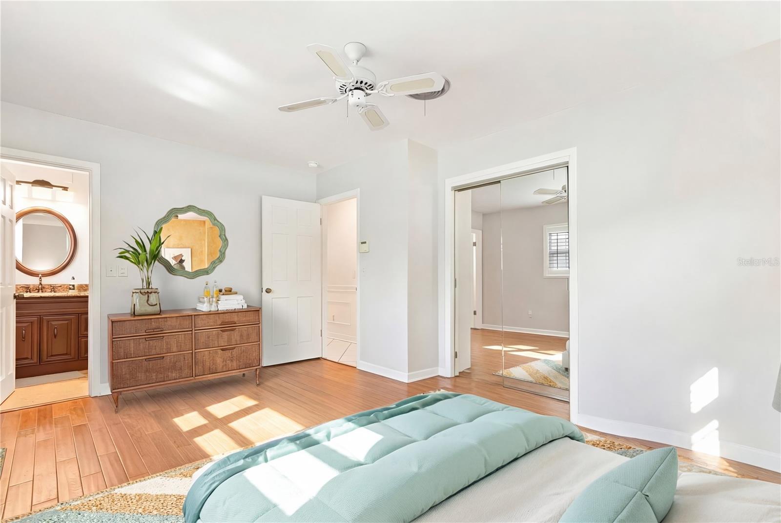 2102 W KYRA DR, TAMPA, FL — photo 22