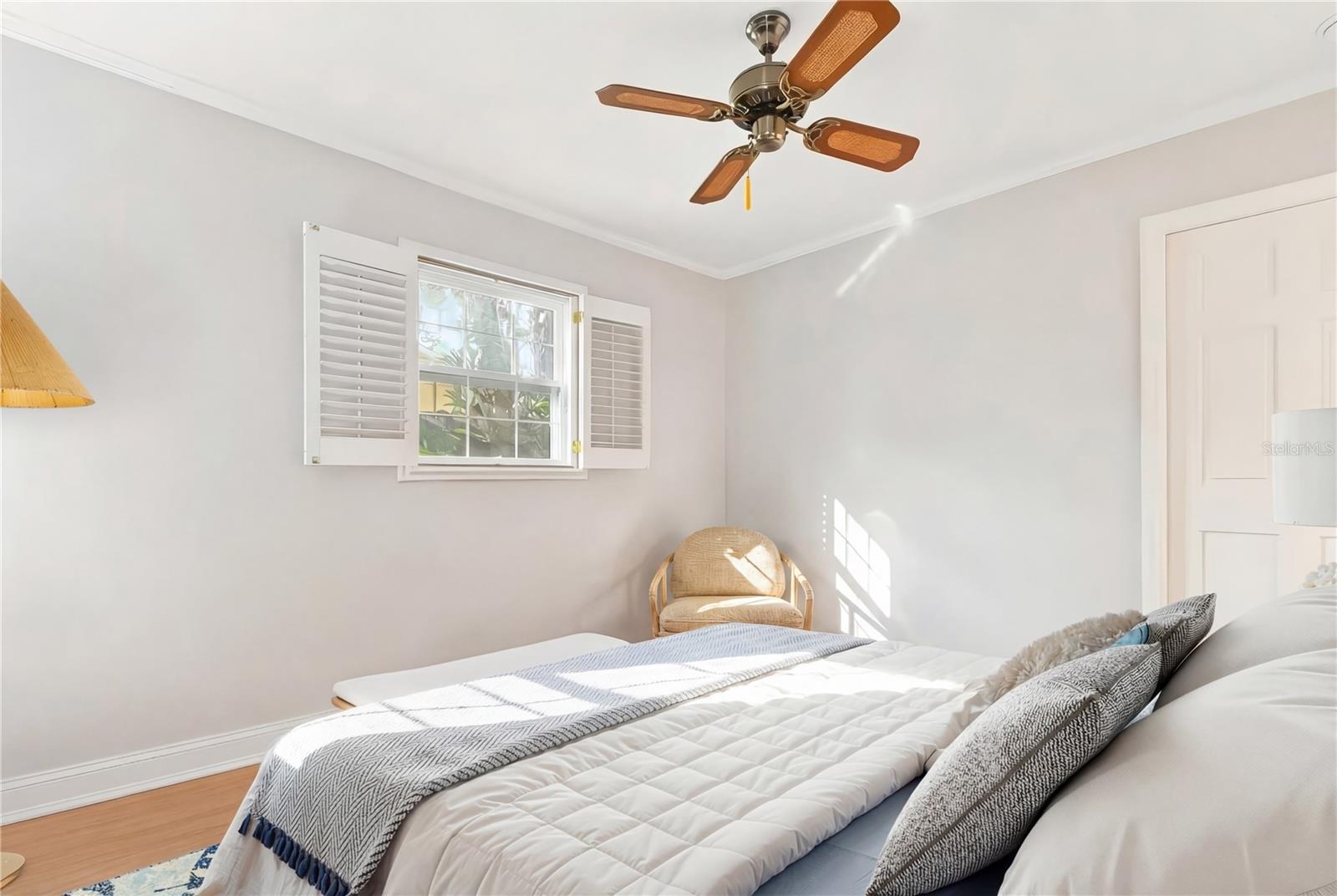 2102 W KYRA DR, TAMPA, FL — photo 29