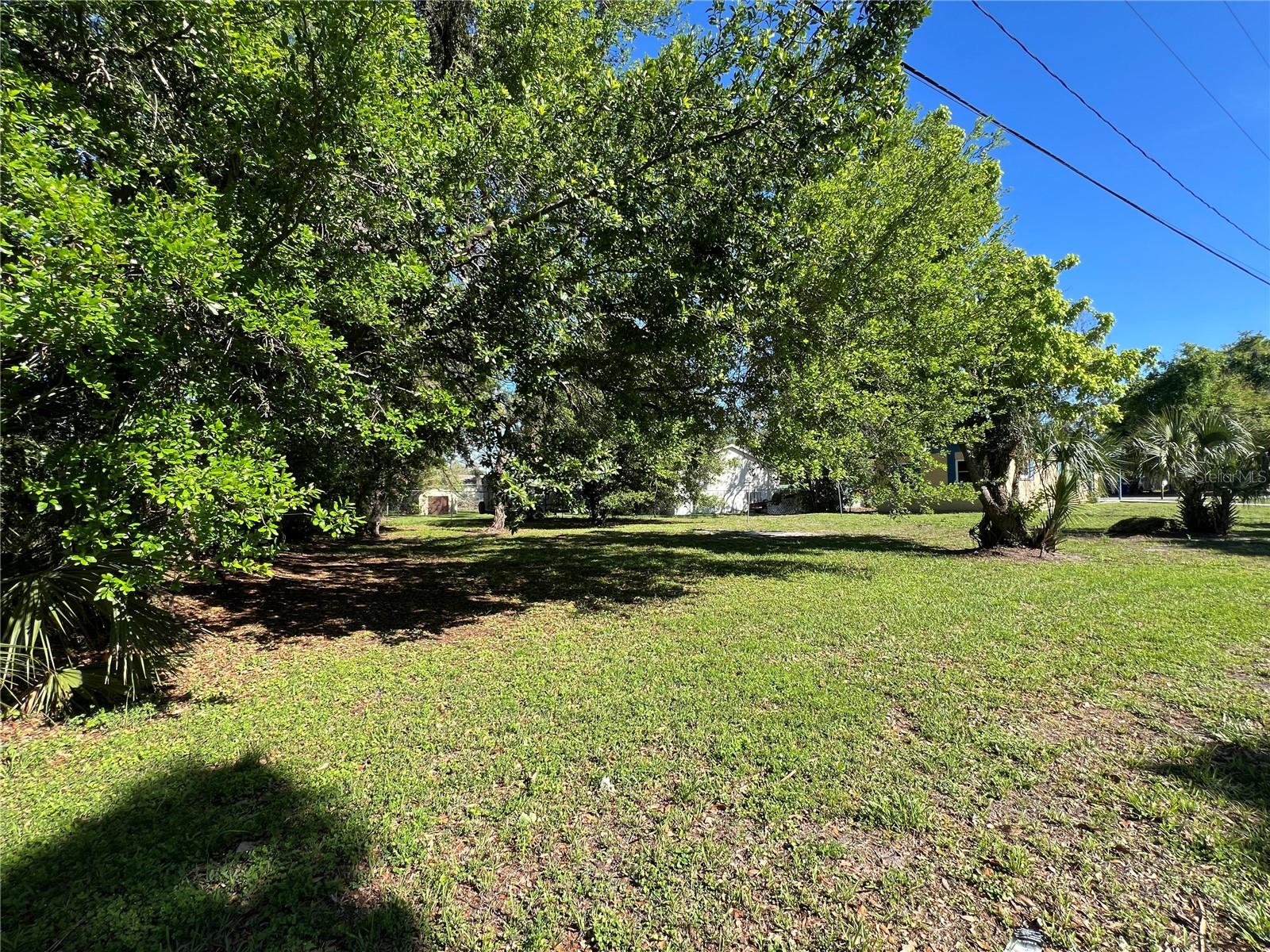 10105 N 16 ST, TAMPA, FL