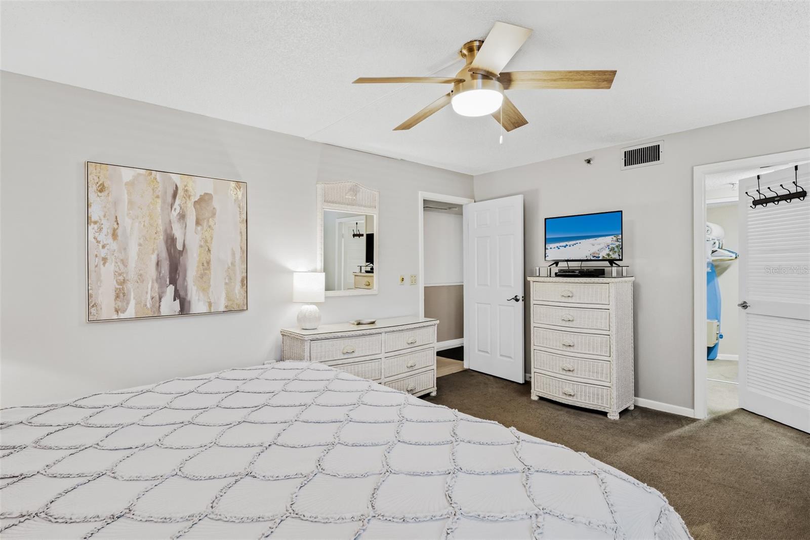 18500 GULF BLVD #404, INDIAN SHORES, FL — photo 27