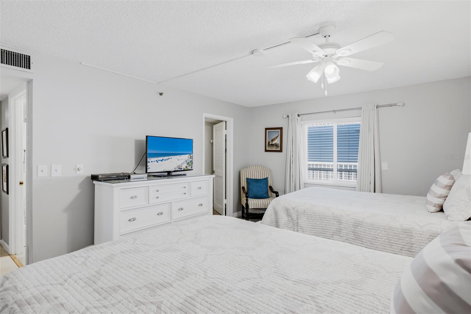 18500 GULF BLVD #404, INDIAN SHORES, FL — photo 32