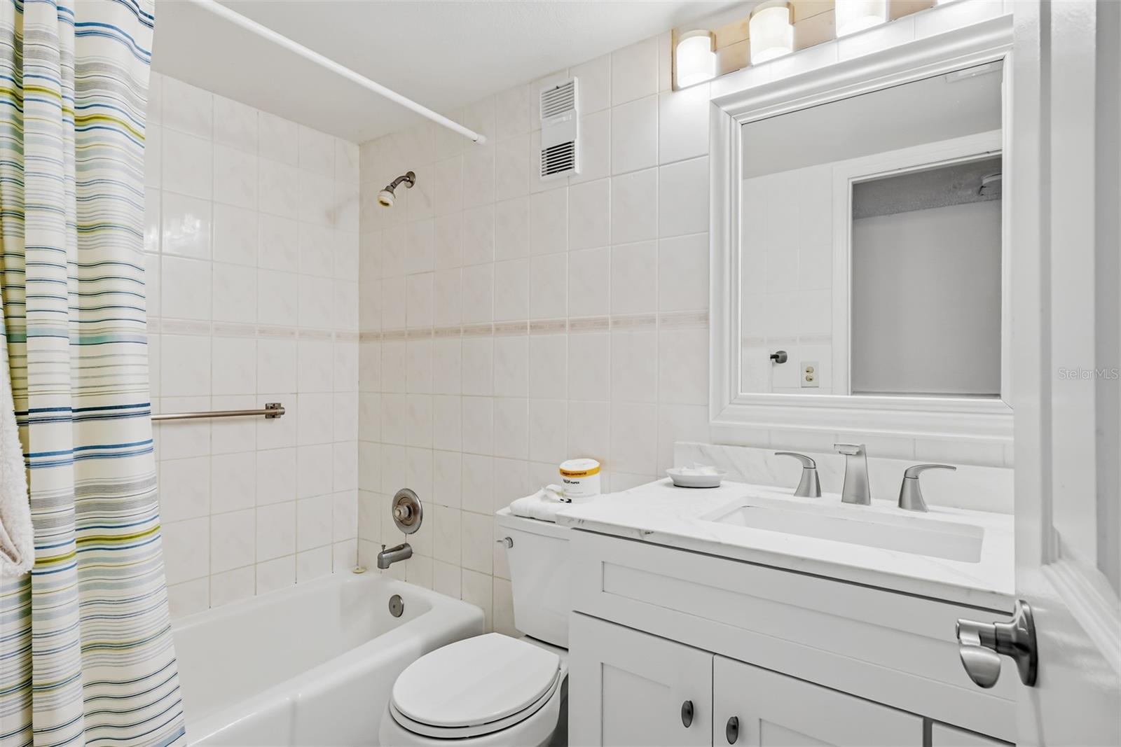 18500 GULF BLVD #404, INDIAN SHORES, FL — photo 36