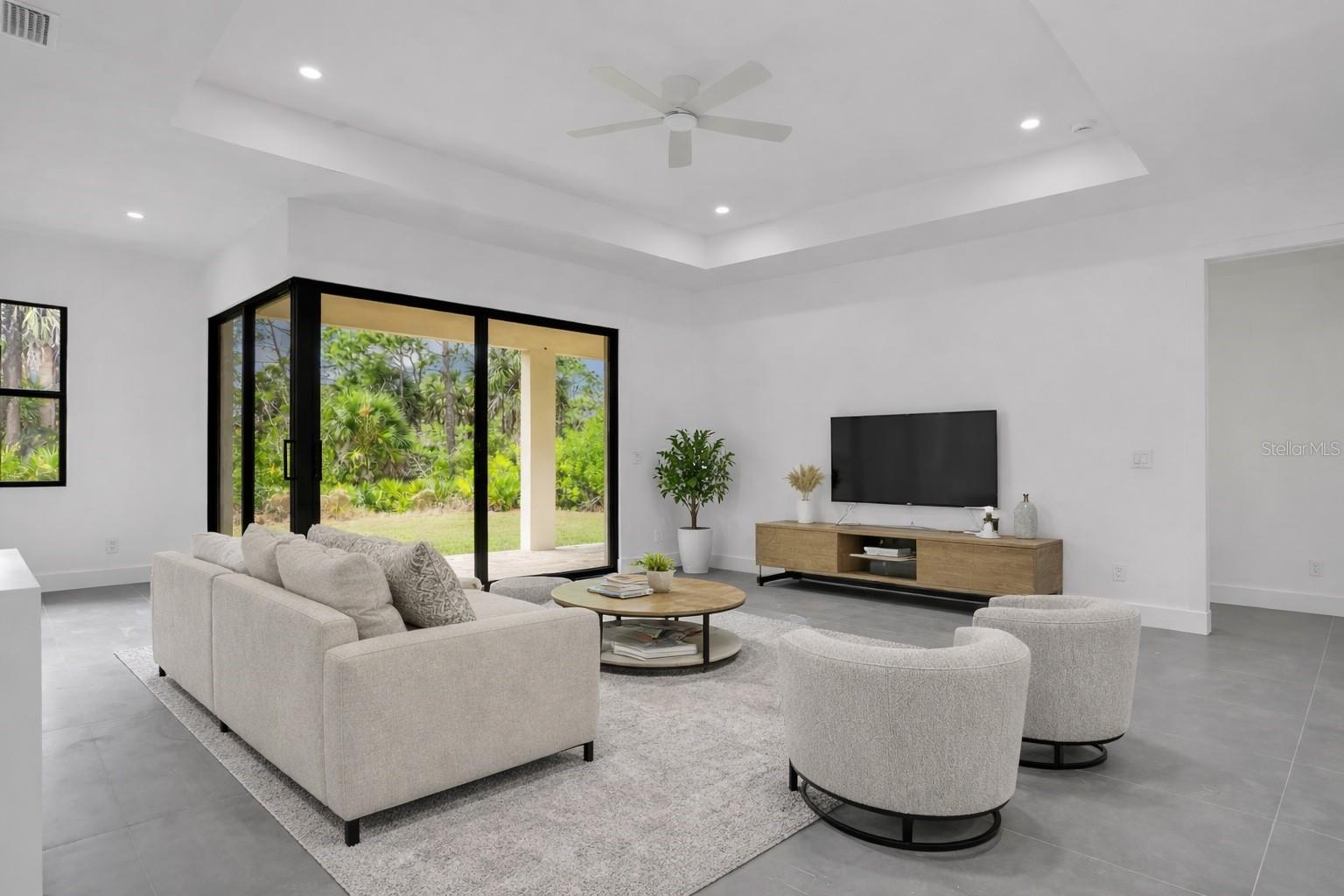 11153 CARNEGIE AVE, ENGLEWOOD, FL — photo 12