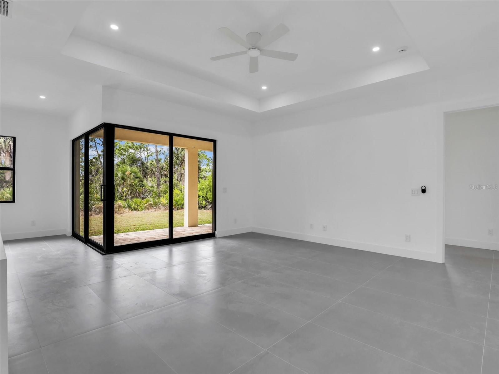 11153 CARNEGIE AVE, ENGLEWOOD, FL — photo 13