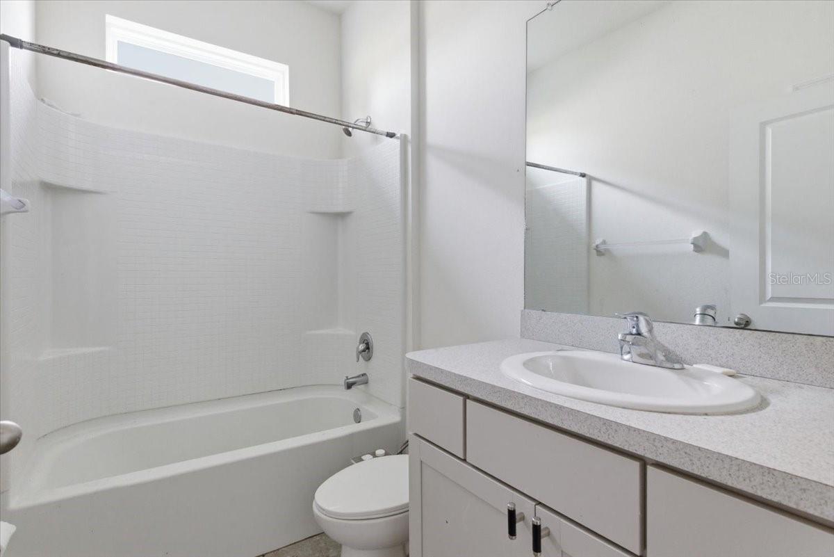 6702 DEVESTA LOOP, PALMETTO, FL — photo 25