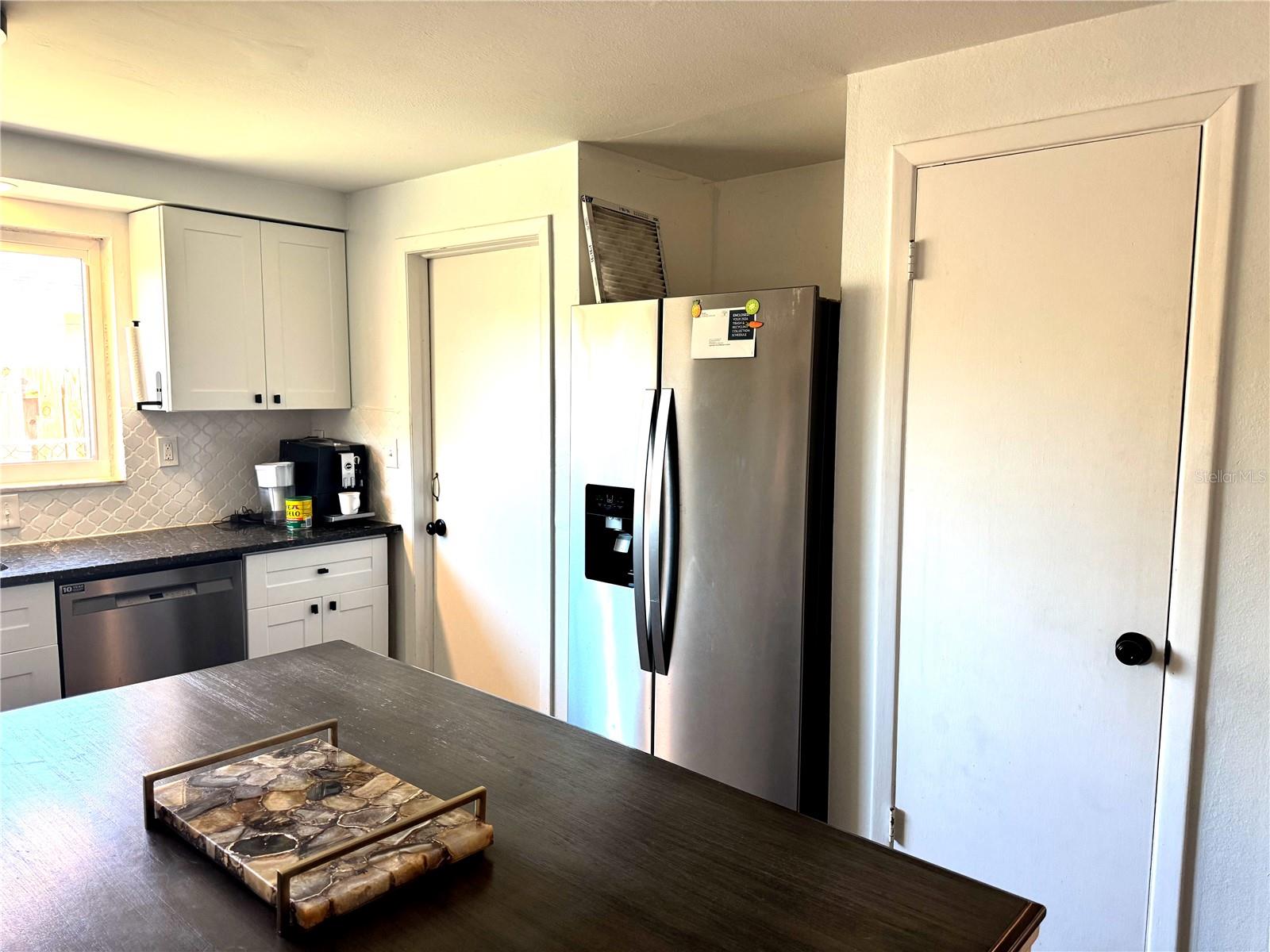 6550 3RD AVE S, ST PETERSBURG, FL — photo 9