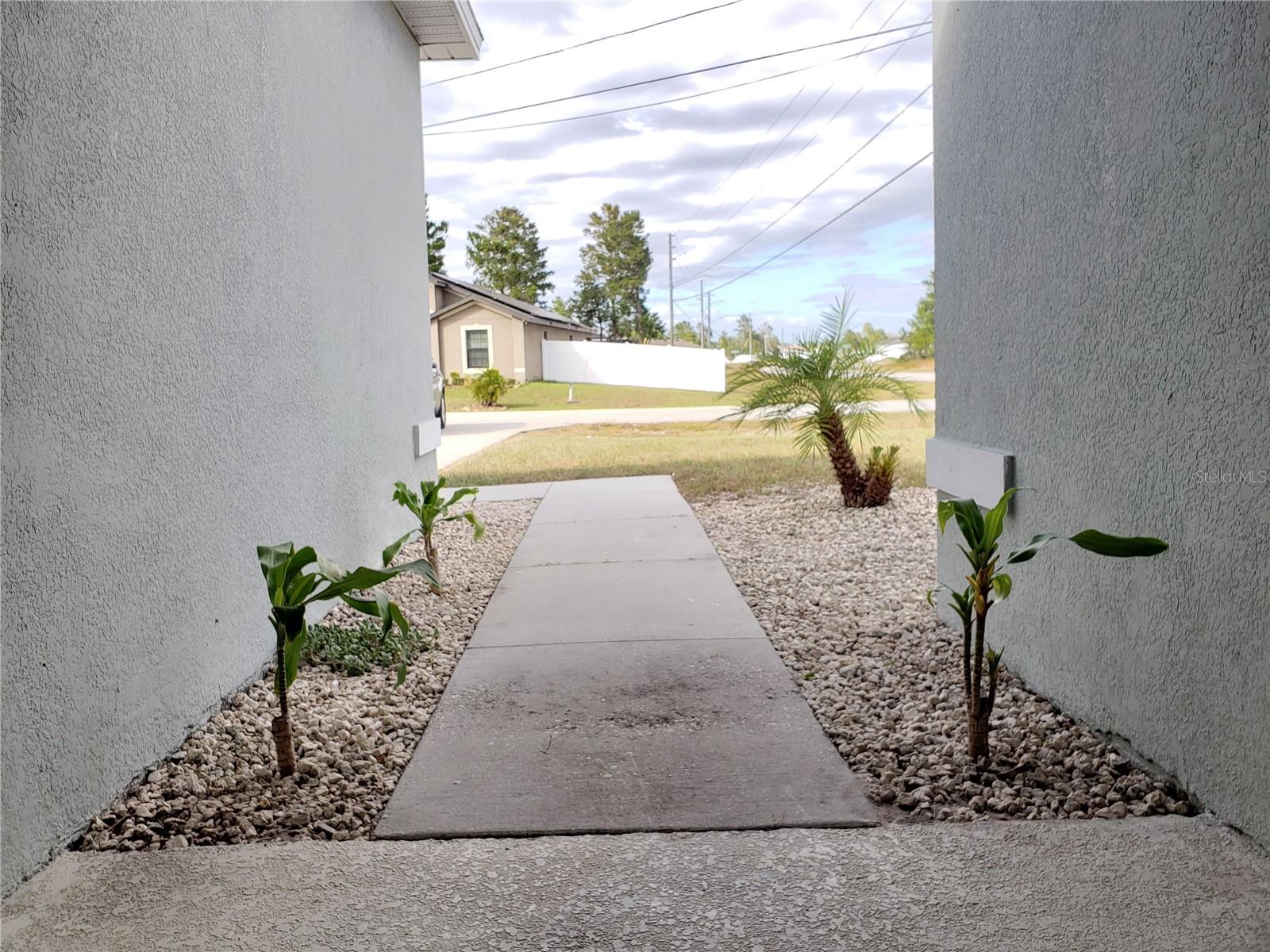 100 SWEET PEA CT, POINCIANA, FL — photo 2