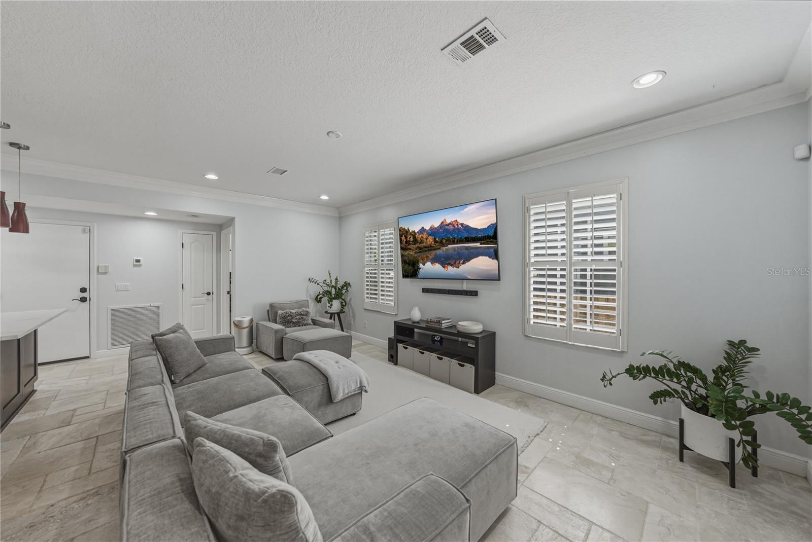 6117 S RUSSELL ST, TAMPA, FL — photo 32