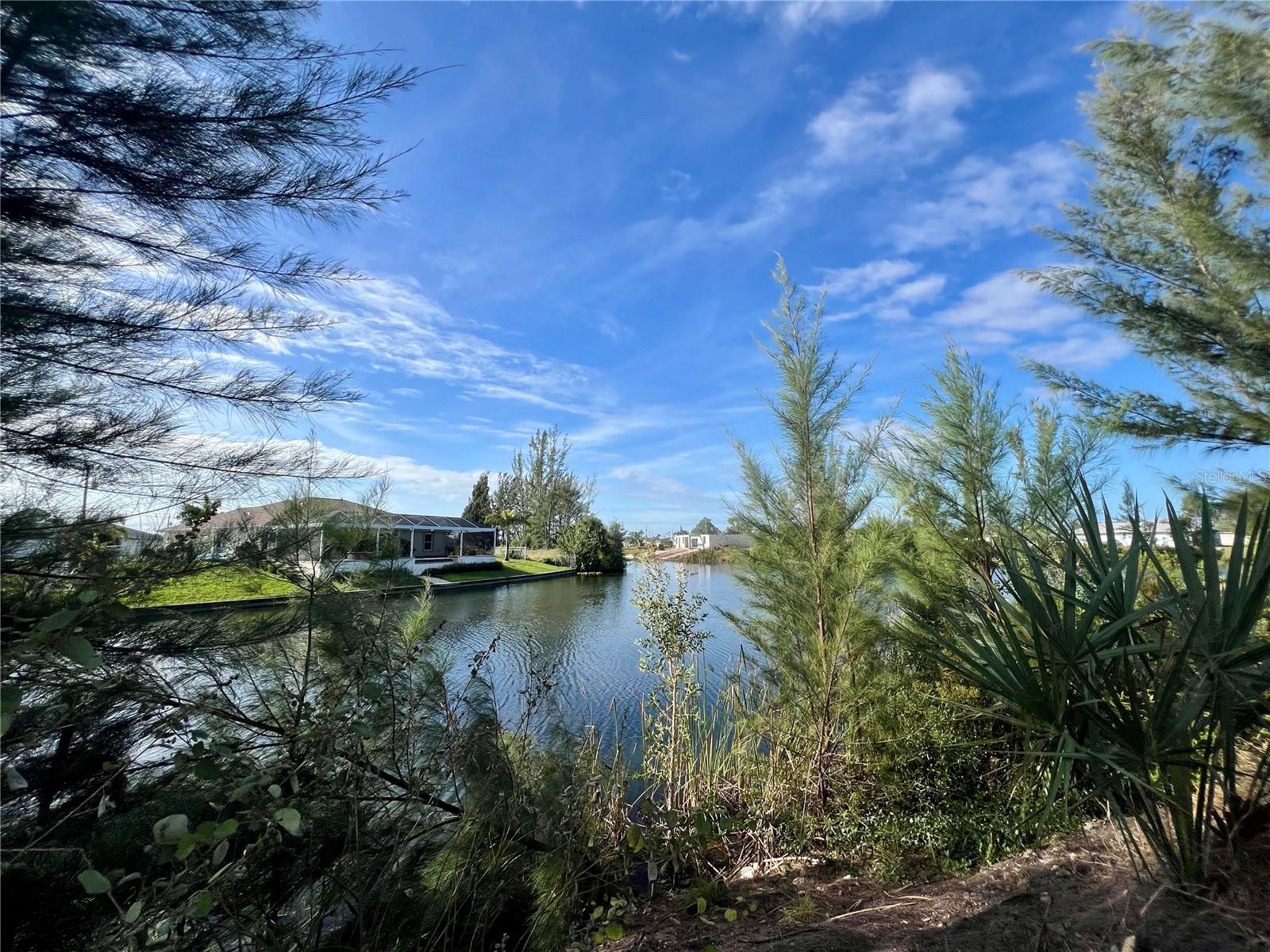 1408 NE 37TH ST, CAPE CORAL, FL